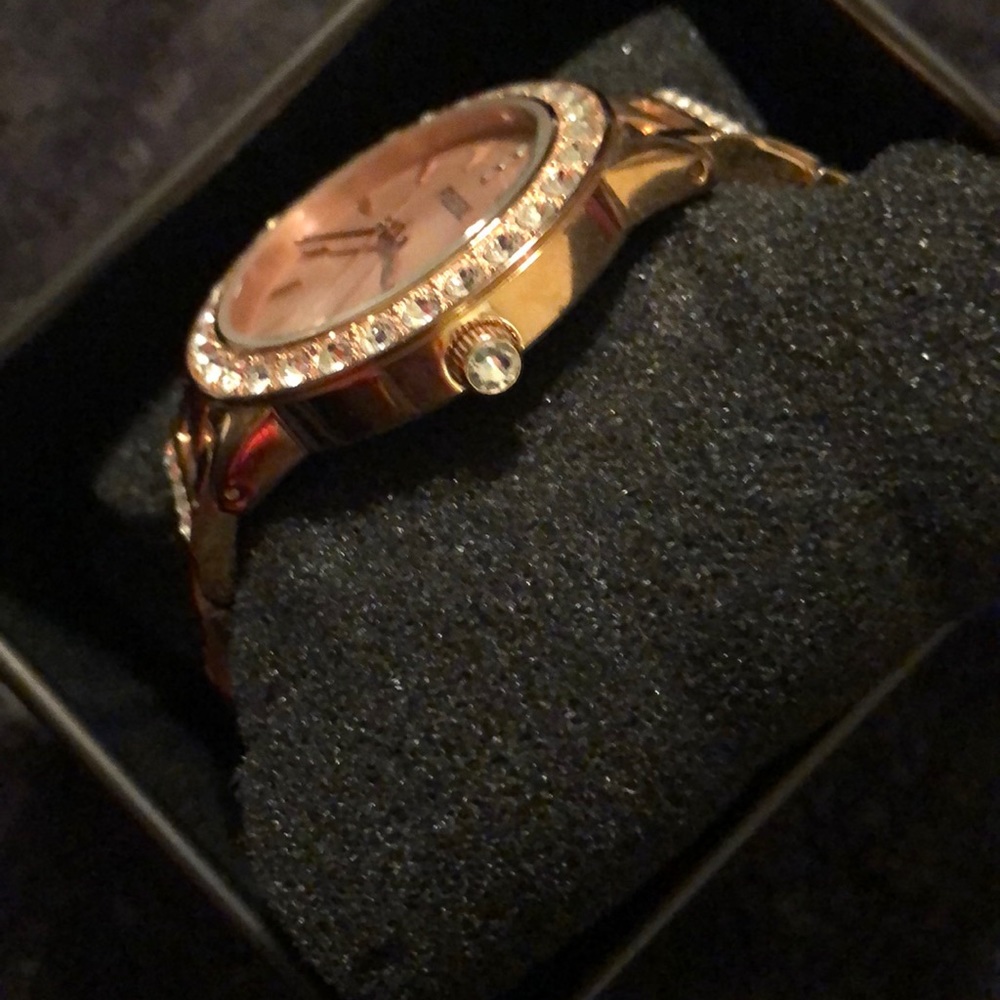 FOSSIL JESSE ROSE-TONE STAINLESS STEEL WATCH - Picture 3 of 6